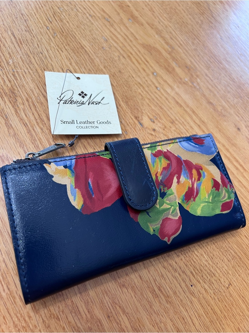 PATRICIA NASH NWT Le Fleur Collection Nazari Leather Bifold Wallet